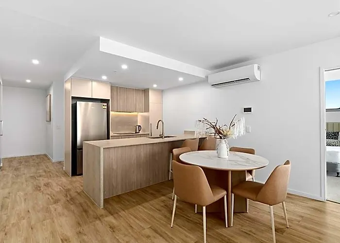 Lowanna Beach Resort Kawana